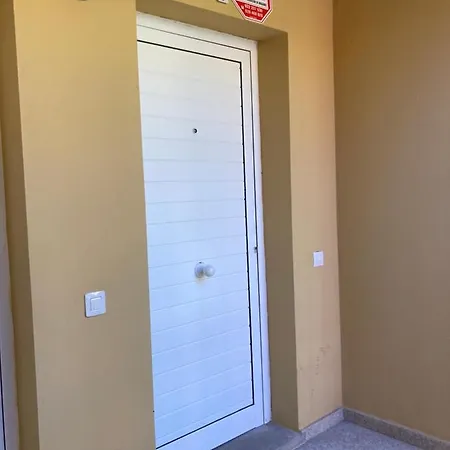 Casa Gaviota - Spacious Light 2-bedroom Corralejo
